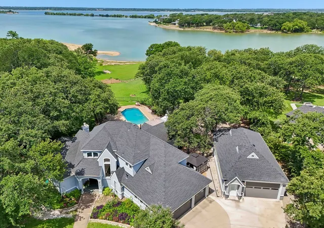 Homes for sale in Lakewood Village, TX | 823 Carrie Ct, Lakewood Village, TX 75068 | MLS# 21290134