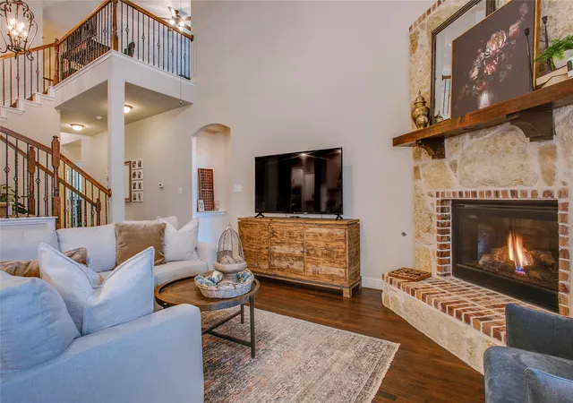 Photo 3 of Single family home for sale at 1209 Yarrow St, Little Elm, TX 75068 | MLS# 21264561 | Listing updated on 2026-10-03