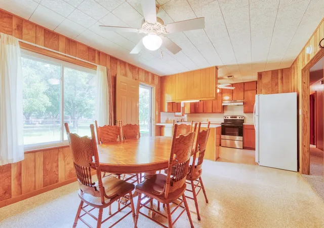 Photo 3 of Single family home for sale at 308 W White St, Pilot Point, TX 76258 | MLS# 21290886 | Listing updated on 2026-08-25