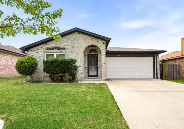 Photo 1 of Single family home for sale at 7921 Gardengate Ln, Fort Worth, TX 76137 | MLS# 21290386 | Listing updated on 2026-08-05