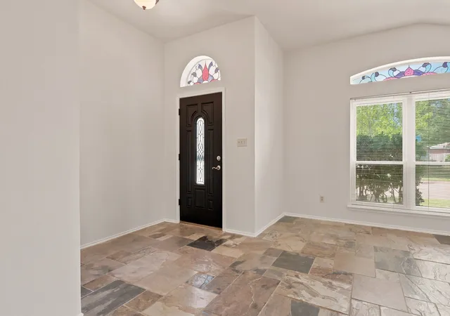 4th image of 7921 Gardengate Ln, Fort Worth, TX 76137 | MLS# 21290386