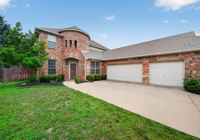 Photo 3 of Single family home for sale at 4845 Bellflower Wy, Fort Worth, TX 76123 | MLS# 21257645 | Listing updated on 2026-08-17