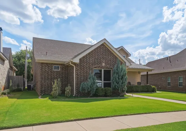 Photo 3 of Sale Pending at 2542 John C Stevens St, Abilene, TX 79601 | MLS# 21287092 | Listing updated on 2026-07-13