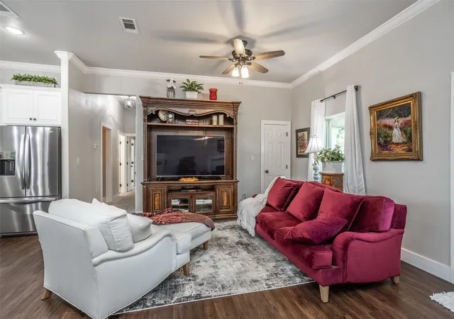 Photo 3 of Single family home for sale at 123 County Road 123, Gainesville, TX 76240 | MLS# 21289975 | Listing updated on 2026-08-26