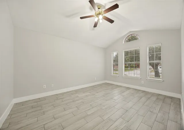 Homes for sale in Commerce, TX | 1009 Enlow Cir, Commerce, TX 75428 | MLS# 21290928
