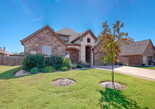 2nd image of 160 Melbourne Dr, Willow Park, TX 76087 | MLS# 21289758