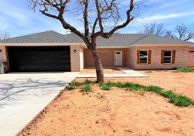 Photo 1 of Single family home for sale at 1503 S Rodgers Dr, Graham, TX 76450 | MLS# 21290373 | Listing updated on 2026-08-21