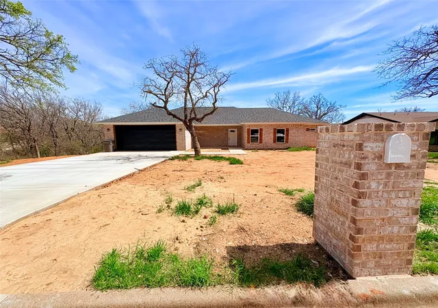 Photo 2 of Single family home for sale at 1503 S Rodgers Dr, Graham, TX 76450 | MLS# 21290373 | Listing updated on 2026-08-21