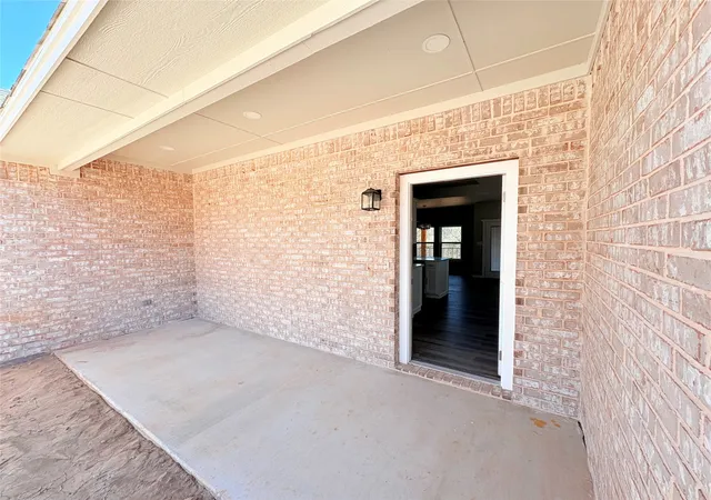 Photo 4 of Single family home for sale at 1503 S Rodgers Dr, Graham, TX 76450 | MLS# 21290373 | Listing updated on 2026-08-21