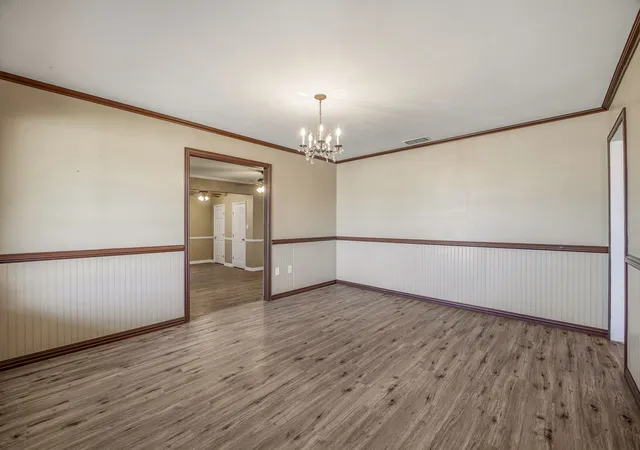 Photo 3 of Single family home for sale at 1571 W Ash St, Stephenville, TX 76401 | MLS# 21290313 | Listing updated on 2026-09-21