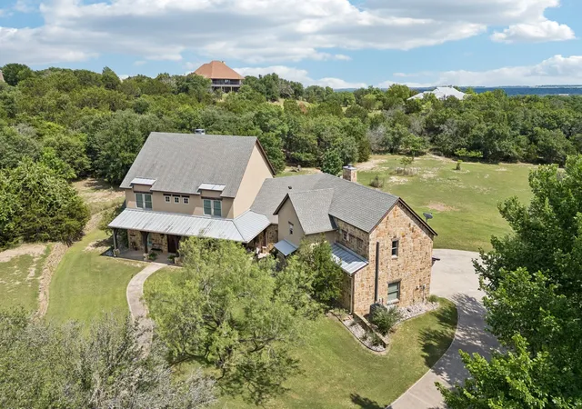 Single family home for sale at 206 Rodeo Dr, Azle, TX 76020 | MLS# 21288195 | Listing updated on 2026-10-07