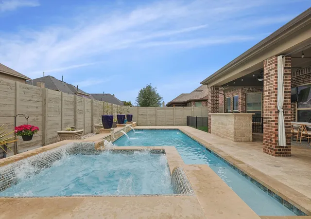 Photo 2 of Single family home for sale at 1528 8Th St, Argyle, TX 76226 | MLS# 21290419 | Listing updated on 2026-09-16