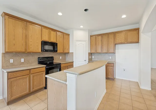 Homes for sale in Little Elm, TX | 2856 Evening Mist Dr, Little Elm, TX 75068 | MLS# 21291112