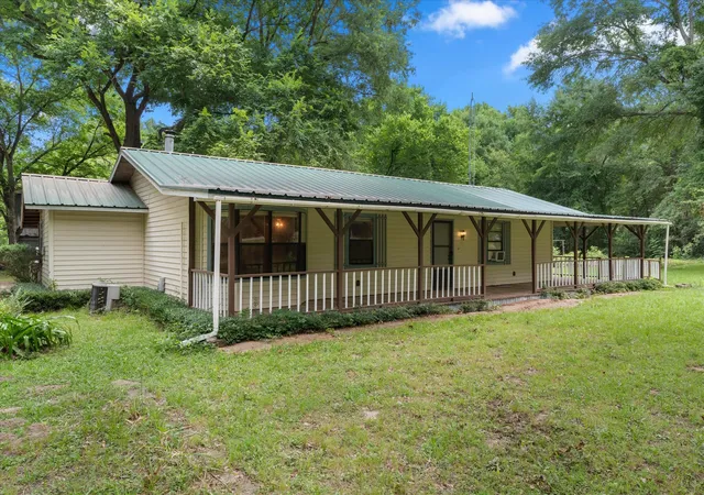 Homes for sale in Winona, TX | 18459 Fm 16 E, Winona, TX 75792 | MLS# 21287836
