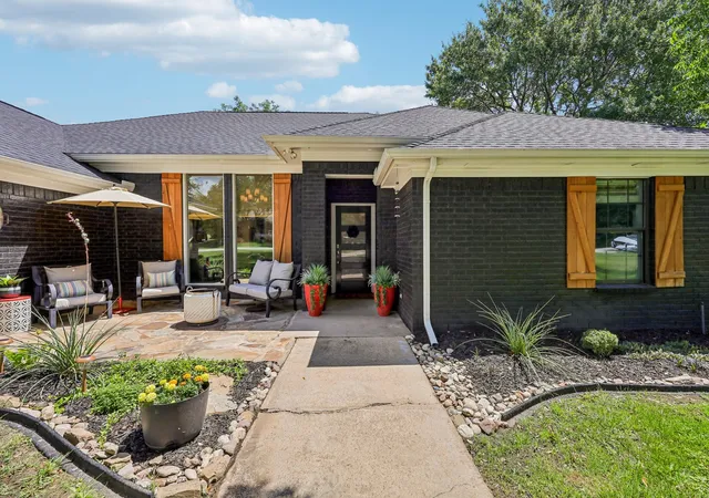 4th image of 925 Meadow Dr, Copper Canyon, TX 75077 | MLS# 21290820