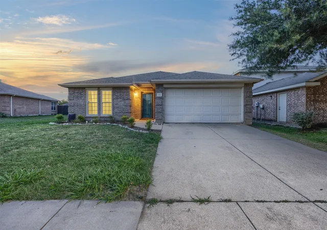 Homes for sale in Denton, TX | 112 Tripp Trl, Denton, TX 76207 | MLS# 21290542