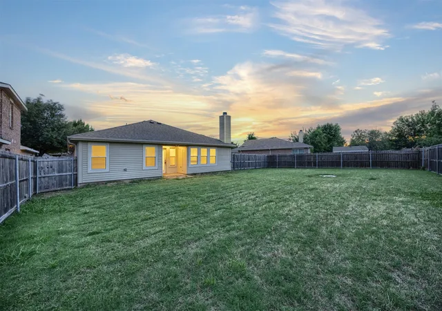Homes for sale in Denton, TX | 112 Tripp Trl, Denton, TX 76207 | MLS# 21290542