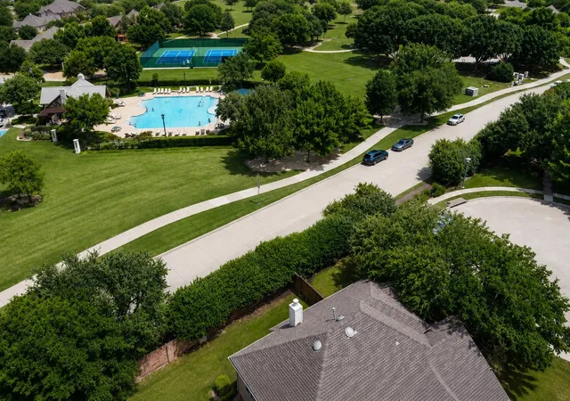 Photo 3 of Single family home for sale at 9461 Wichita Trl, Frisco, TX 75033 | MLS# 21290921 | Listing updated on 2026-08-03