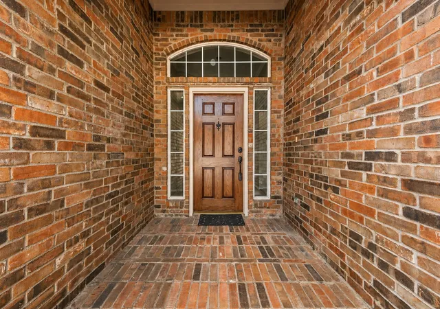Photo 4 of Single family home for sale at 9461 Wichita Trl, Frisco, TX 75033 | MLS# 21290921 | Listing updated on 2026-08-03