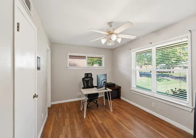 Photo 3 of Single family home for sale at 1411 Robin Dr, Sherman, TX 75092 | MLS# 21288647 | Listing updated on 2026-08-17