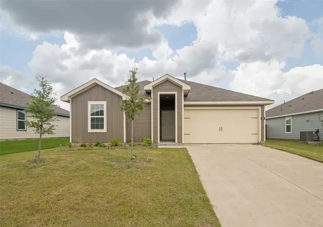 Homes for sale in Nevada, TX | 220 Weatherboard Dr, Nevada, TX 75173 | MLS# 21291260