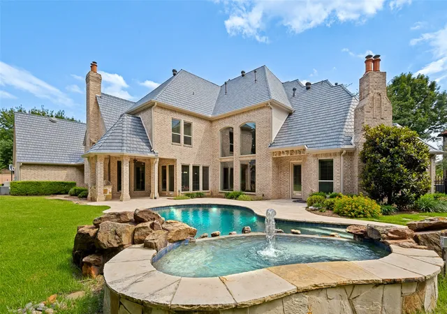 Photo 3 of Mansion for sale at 5511 Clermont Ct, Colleyville, TX 76034 | MLS# 21287047 | Listing updated on 2026-08-31