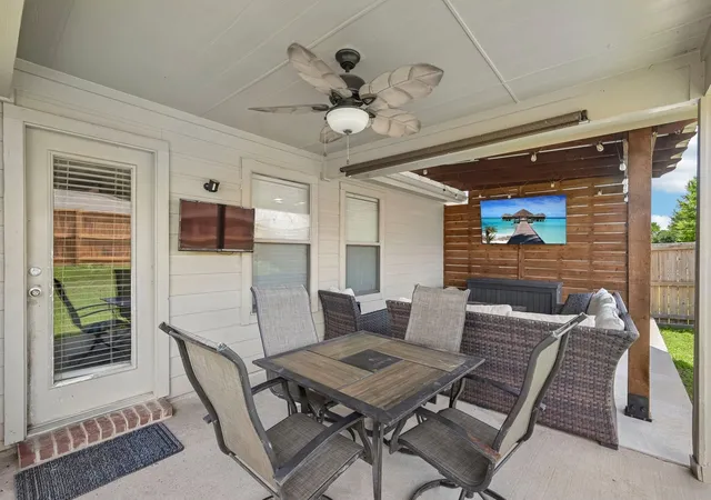 Photo 3 of Sale Pending at 2032 Athabasca Falls Dr, Anna, TX 75409 | MLS# 21289795 | Listing updated on 2026-08-17