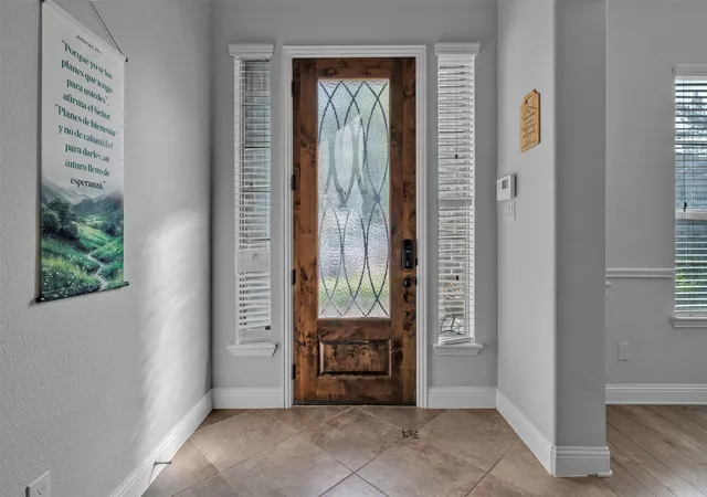 Photo 3 of Single family home for sale at 800 Goose Ct, Forney, TX 75126 | MLS# 21288070 | Listing updated on 2026-09-27
