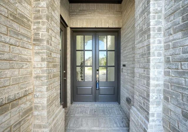 Photo 2 of Sale Pending at 536 Melody Meadow Dr, Rockwall, TX 75087 | MLS# 21282797 | Listing updated on 2026-08-23