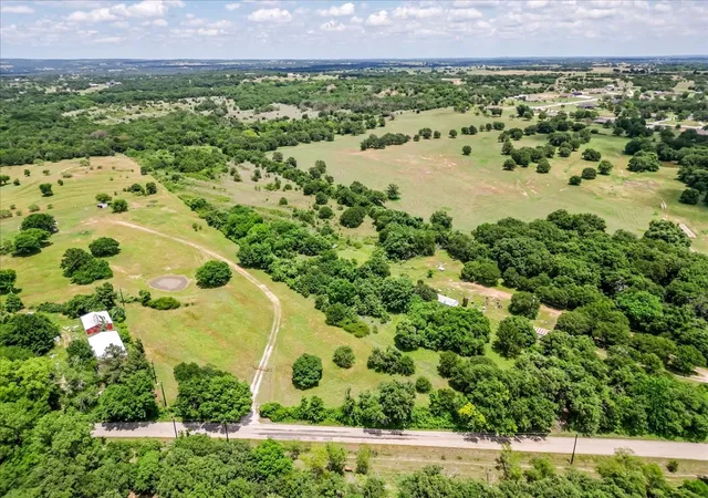 Photo 3 of Manufactured home for sale at 876 Old Authon Rd, Weatherford, TX 76088 | MLS# 21291346 | Listing updated on 2026-08-24