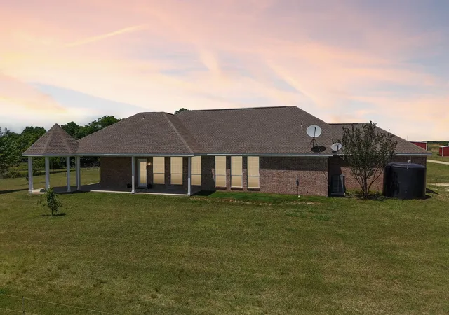 Photo 2 of Single family home for sale at 346 County Road 0090, Corsicana, TX 75109 | MLS# 21275418 | Listing updated on 2026-07-27