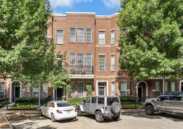 Photo 1 of Sale Pending at 15743 Spectrum Dr #88, Addison, TX 75001 | MLS# 21291212 | Listing updated on 2026-07-24