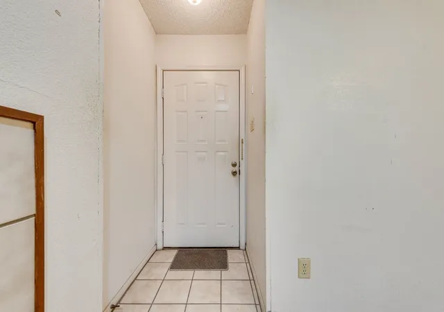 Photo 3 of Condo for sale at 2014 Willoughby Ln #4612, Arlington, TX 76011 | MLS# 21290042 | Listing updated on 2026-10-05