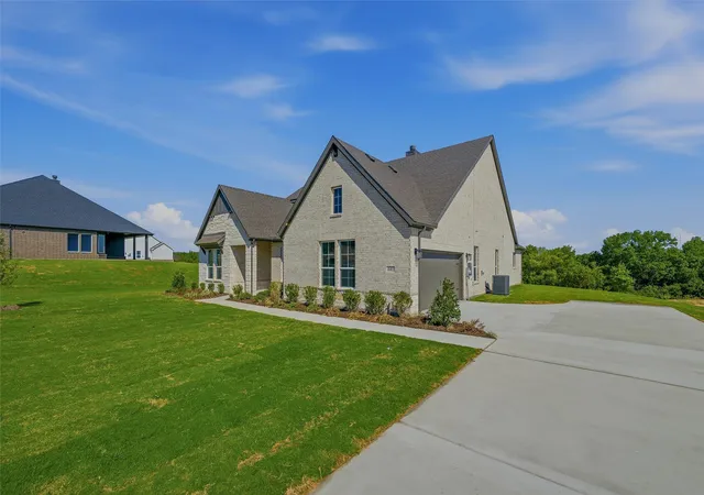 Photo 3 of Single family home for sale at 441 Texas Sage Trl, Weatherford, TX 76085 | MLS# 21287855 | Listing updated on 2026-10-07