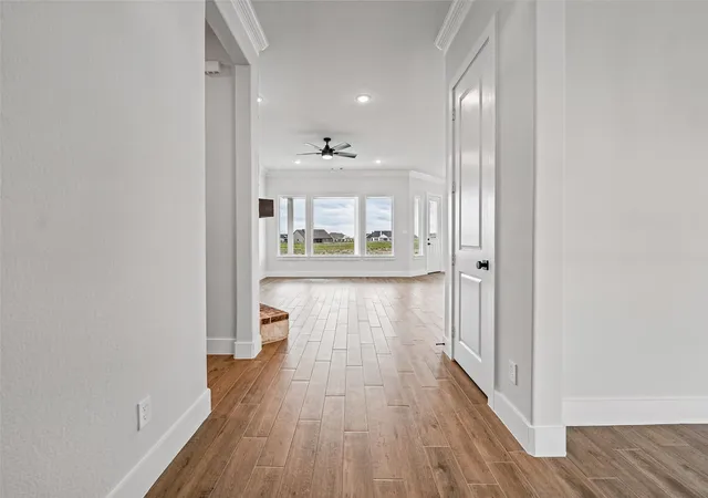 Photo 4 of Single family home for sale at 12413 Hornfels Dr, Krum, TX 76249 | MLS# 21289098 | Listing updated on 2026-10-07