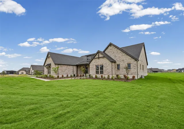 Photo 2 of Single family home for sale at 12409 Hornfels Dr, Krum, TX 76249 | MLS# 21289233 | Listing updated on 2026-10-05