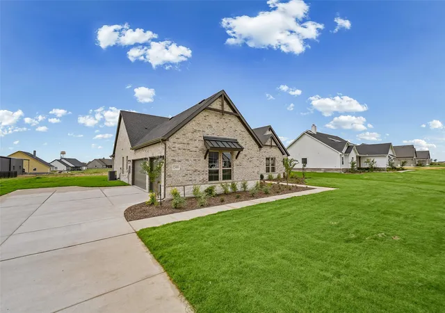 Photo 3 of Single family home for sale at 12409 Hornfels Dr, Krum, TX 76249 | MLS# 21289233 | Listing updated on 2026-10-05