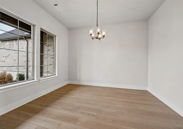 Photo 4 of Single family home for sale at 12409 Hornfels Dr, Krum, TX 76249 | MLS# 21289233 | Listing updated on 2026-10-05