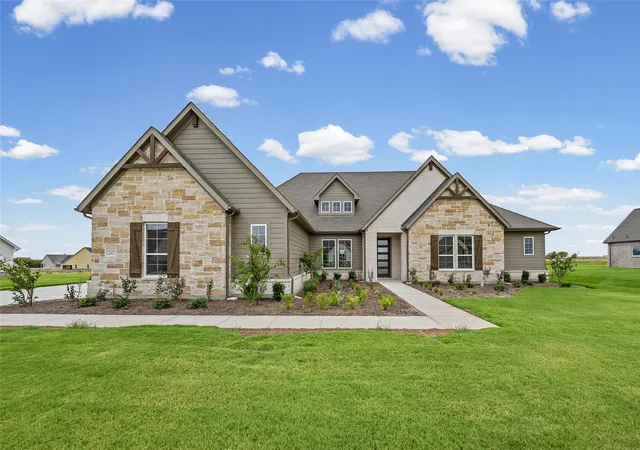 Photo 2 of Single family home for sale at 12417 Hornfels Dr, Krum, TX 76249 | MLS# 21289419 | Listing updated on 2026-10-05