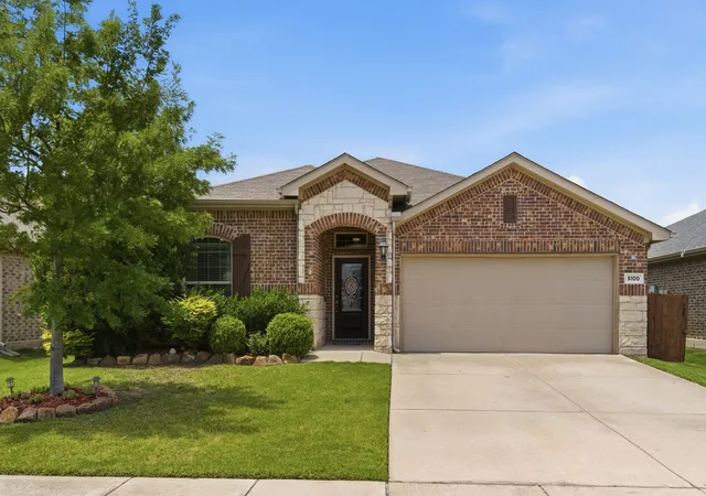 Photo 2 of Single family home for sale at 5100 Texana Dr, Frisco, TX 75036 | MLS# 21288793 | Listing updated on 2026-07-17