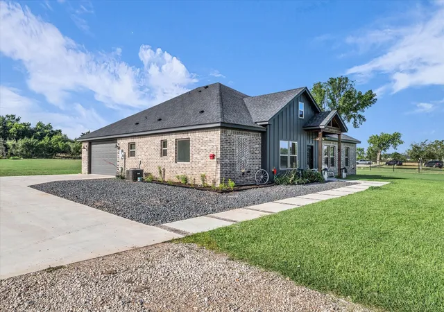 Homes for sale in Robinson, TX | 1004 Woodcock Dr, Robinson, TX 76706 | MLS# 21289286