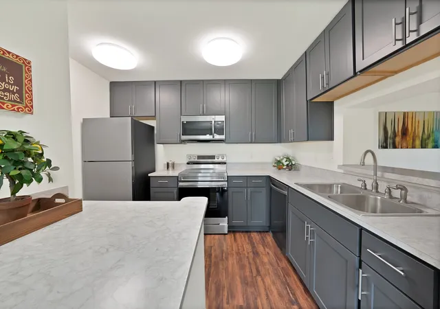 Listing Photo 1 - Condo for sale in building located at 1204 Calico Ln, Arlington, TX 76011 - Unit #712