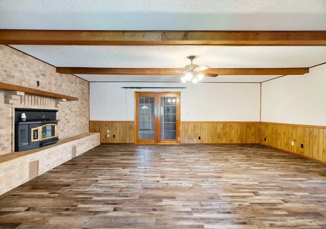 Homes for sale in Bogata, TX | 615 N Main St, Bogata, TX 75417 | MLS# 21291448