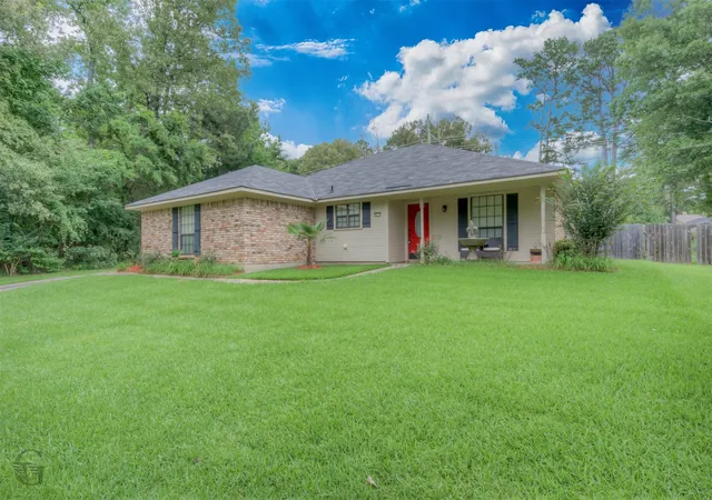 Photo 2 of Sale Pending at 9271 Lytham Dr, Shreveport, LA 71129 | MLS# 21291521 | Listing updated on 2026-07-20
