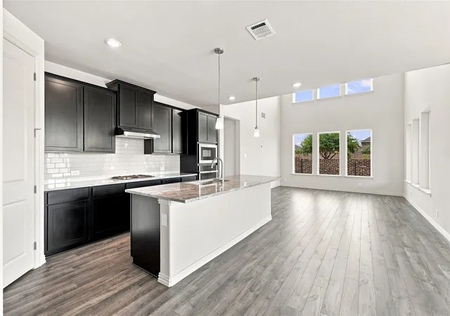 Photo 3 of Sale Pending at 2712 Alcove Ln, Corinth, TX 76210 | MLS# 21291580 | Listing updated on 2026-09-30