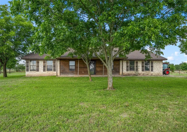 Homes for sale in West, TX | 188 N Baese Rd, West, TX 76691 | MLS# 21291517