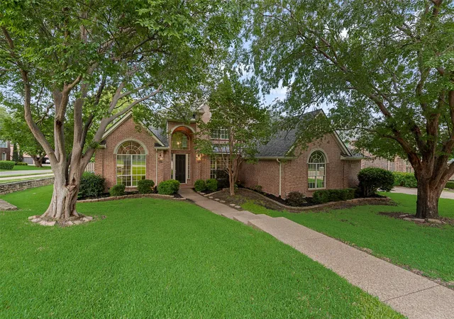 2nd image of 517 Northwood Trl, Southlake, TX 76092 | MLS# 21290925