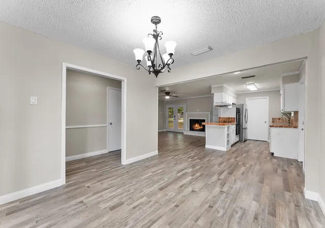 Homes for sale in De Soto, TX | 426 Brook Hollow Cir, De Soto, TX 75115 | MLS# 21291498
