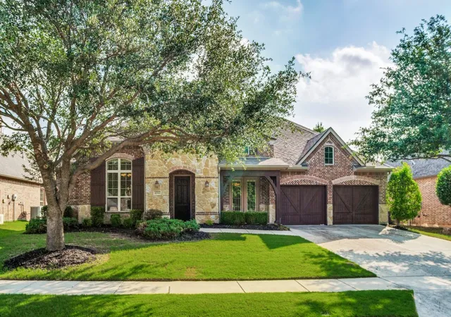 Photo 1 of Sale Pending at 4211 Wilson Creek Trl, Prosper, TX 75078 | MLS# 21279505 | Listing updated on 2026-08-29