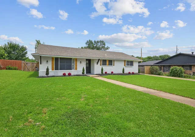 Homes for sale in Sherman, TX | 2505 Meadows Ln, Sherman, TX 75092 | MLS# 21290993